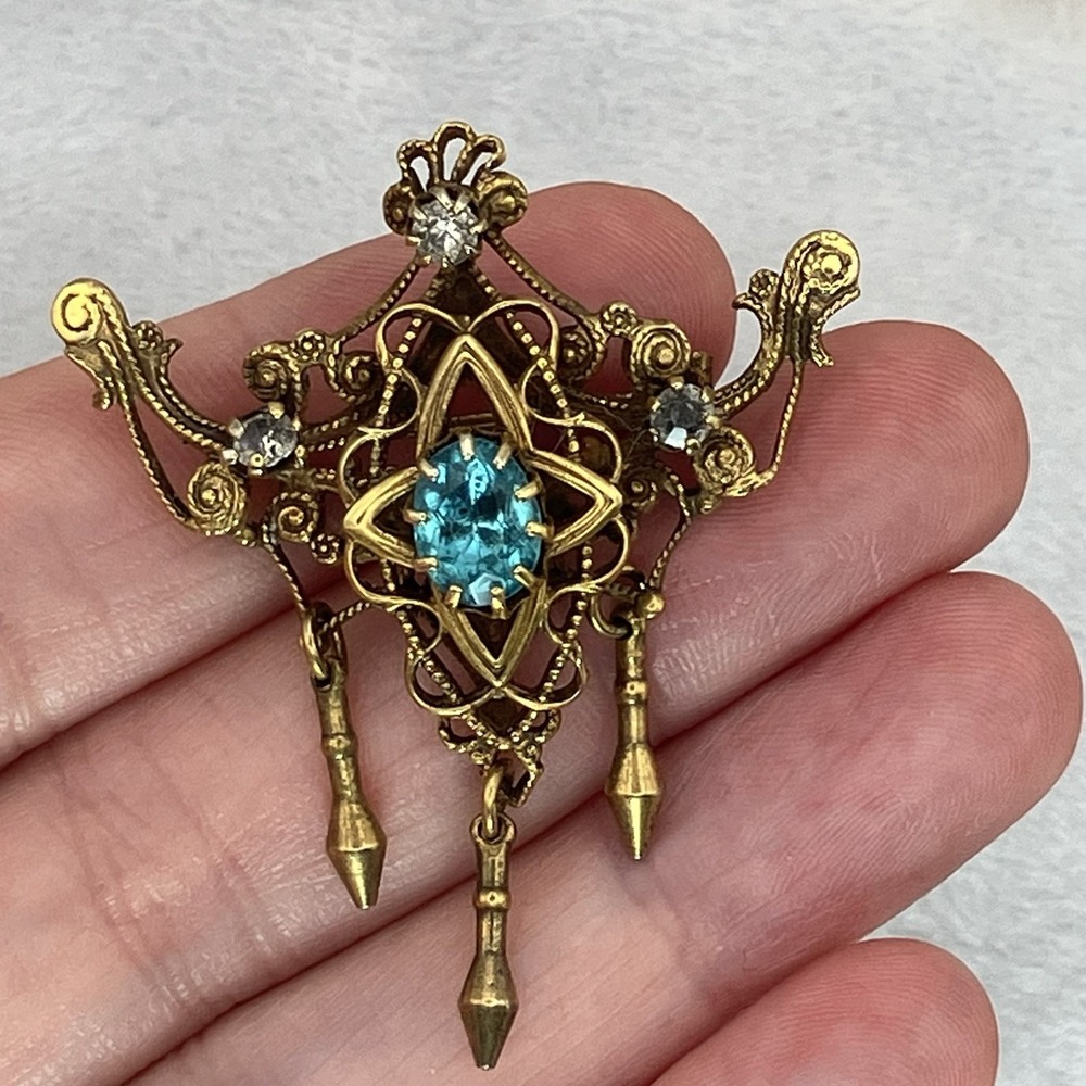 Vtg Victorian Revival Gold Tone Rhinestone Dangle Brooch Ornate Estate Romantic